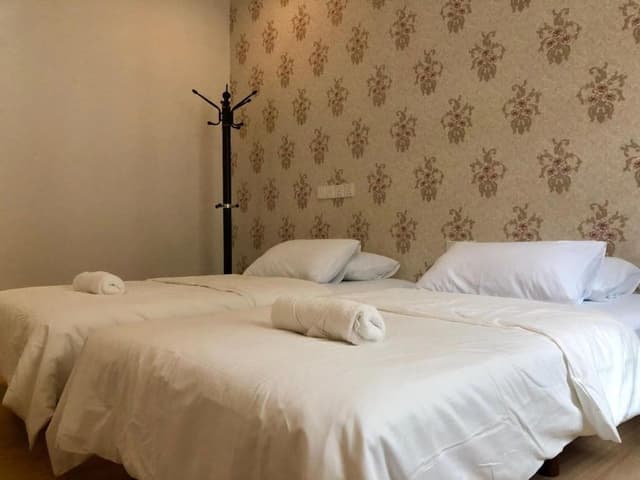 Twin Room, Shared Bathroom
