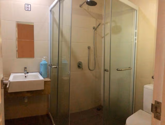 Double Room, 1 Queen Bed, Private Bathroom