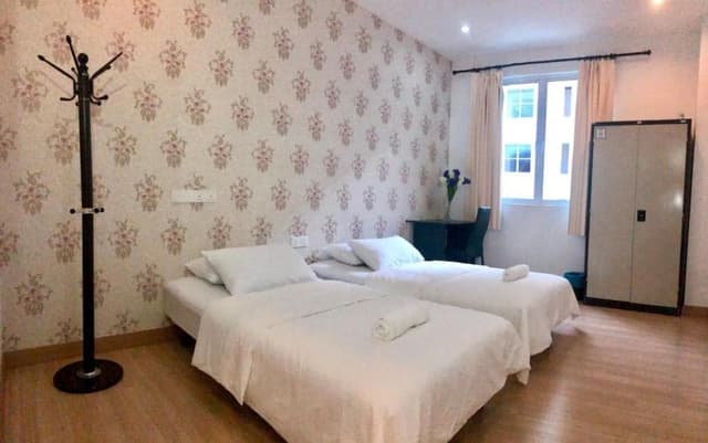 Twin Room, Shared Bathroom