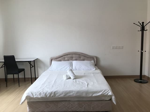 Double Room, 1 Queen Bed, Private Bathroom
