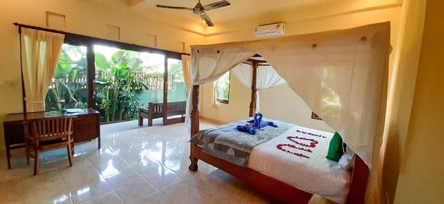 Deluxe Villa