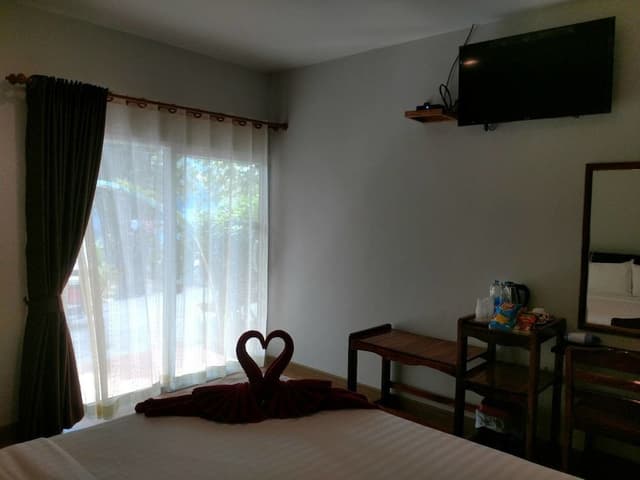 Deluxe Double Room, 1 Double Bed, Garden View, Ground Floor