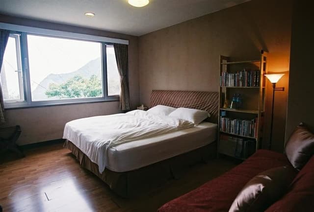 Double Room, 1 Queen Bed (A)