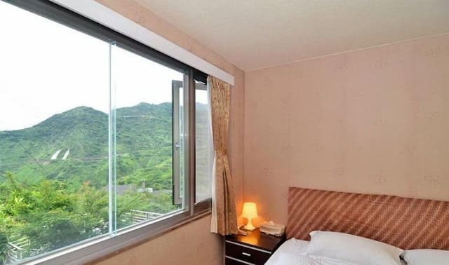 Double Room, 1 Queen Bed (A)