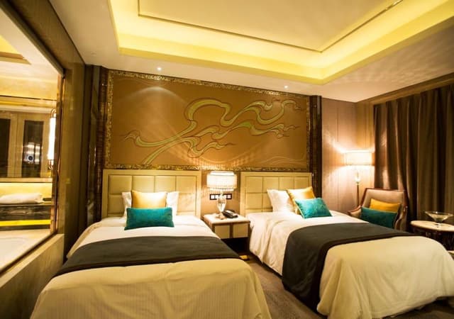 Grand Deluxe Twin Room