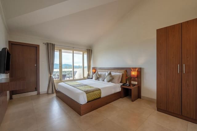 2 Bed room Family Suite with valley view