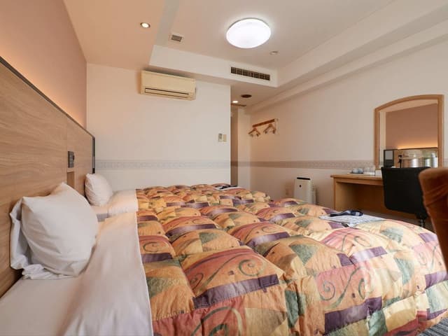 Twin Room, Non Smoking