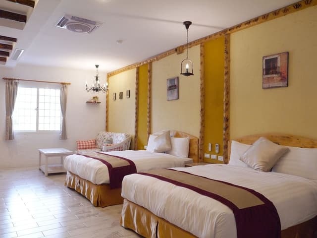 Club Quadruple Room