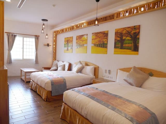 Club Quadruple Room