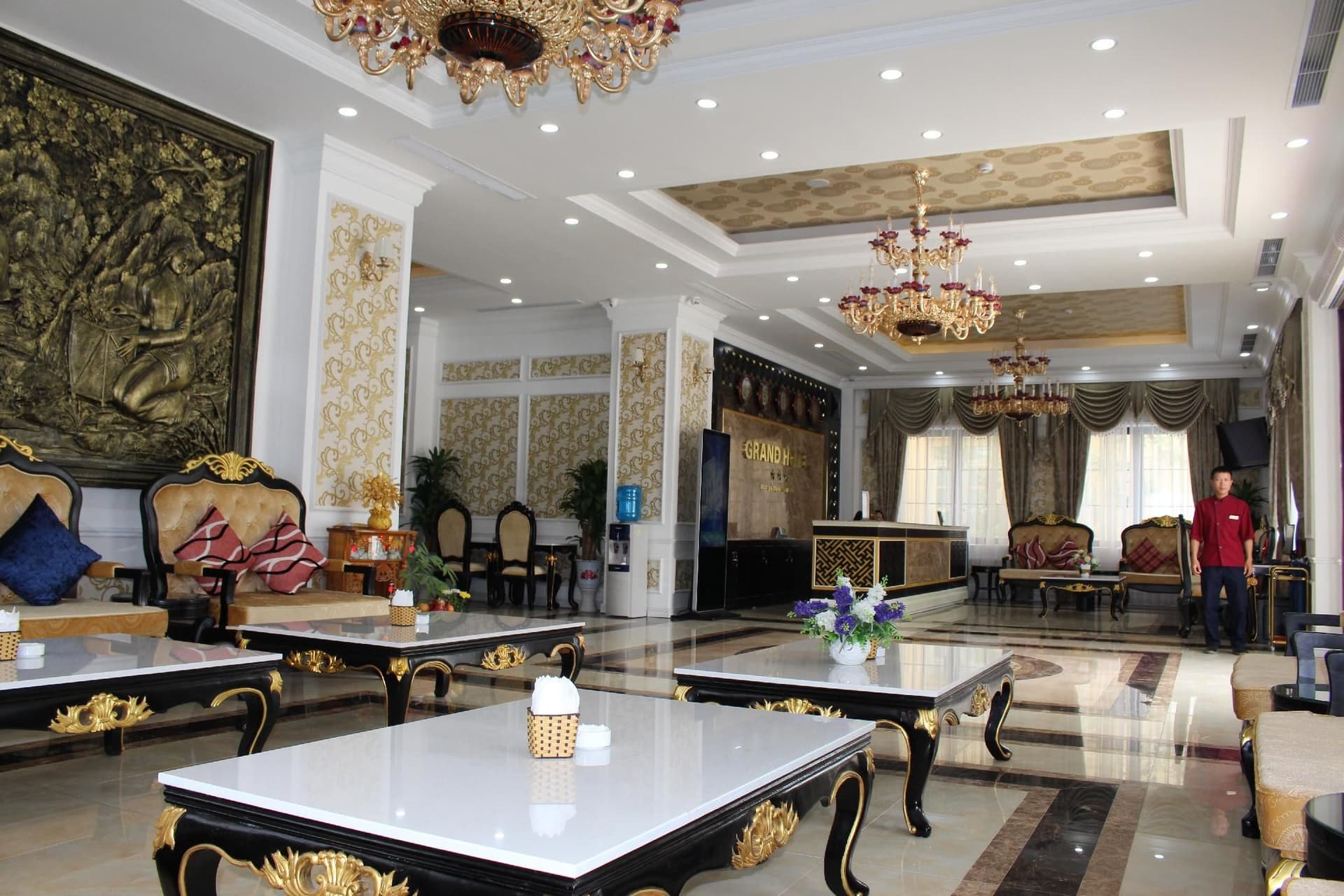 Grand Hotel