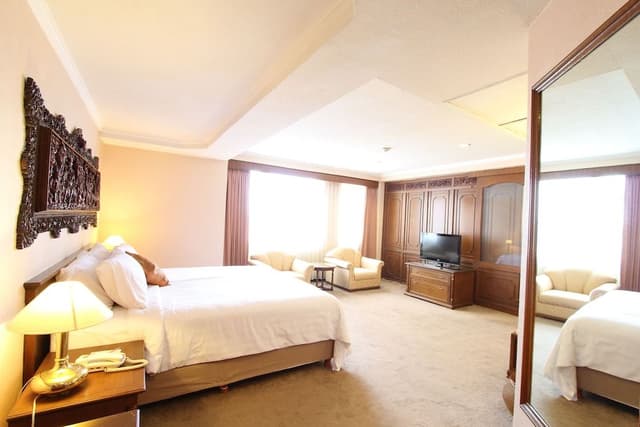 Superior Suite