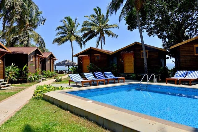 Deluxe Room, 1 Bedroom, Pool View