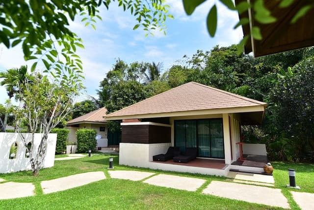 Pool View Villa