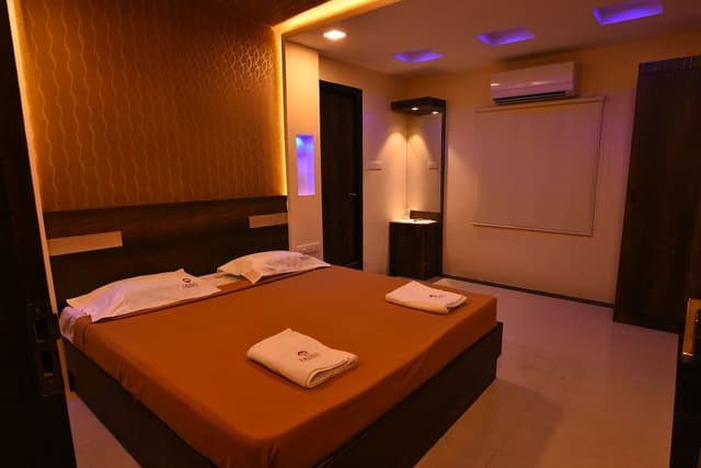 Deluxe Double Room, 1 King Bed, Accessible, Non Smoking