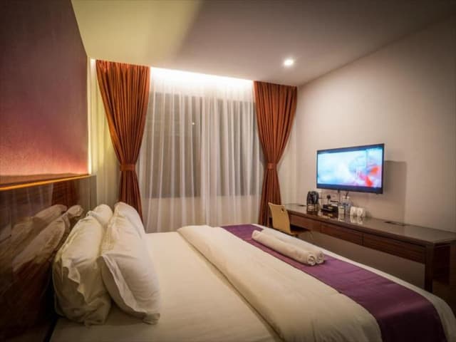 Premier Room