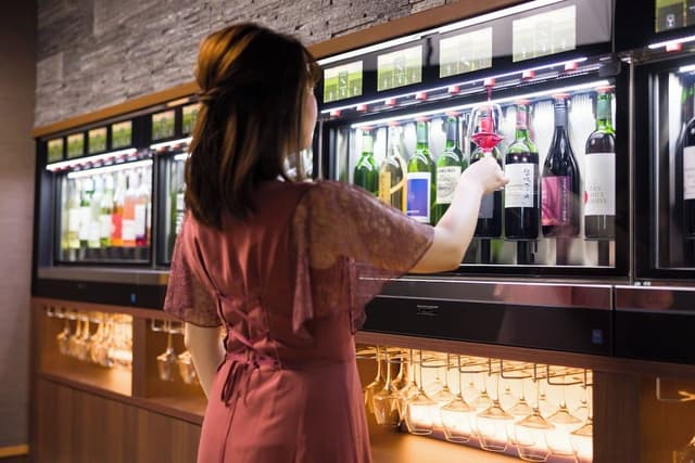 Mizuho Western Room with Open Air Bath, Mt. Fuji View [With Yamanshi Wine Lounge Access]