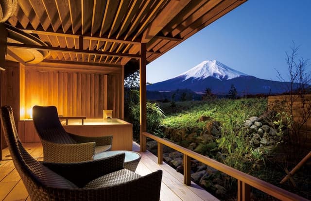 Fukuchi A Japanese Western Room with Open Air Bath, Mt. Fuji View [With Yamanshi Wine Lounge Access]