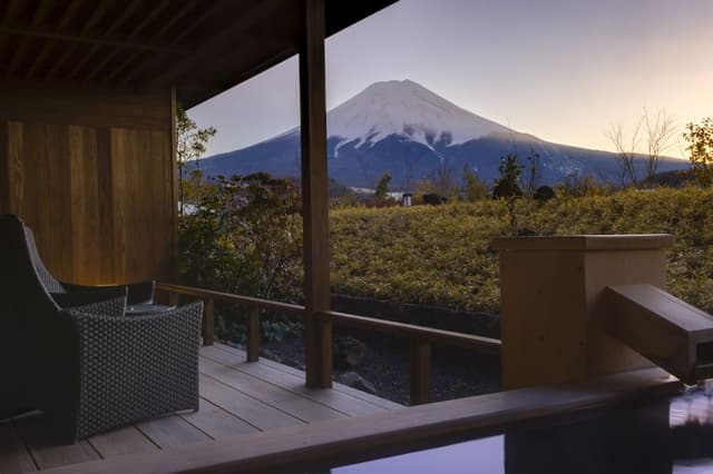 Fukuchi A Japanese Western Room with Open Air Bath, Mt. Fuji View [With Yamanshi Wine Lounge Access]