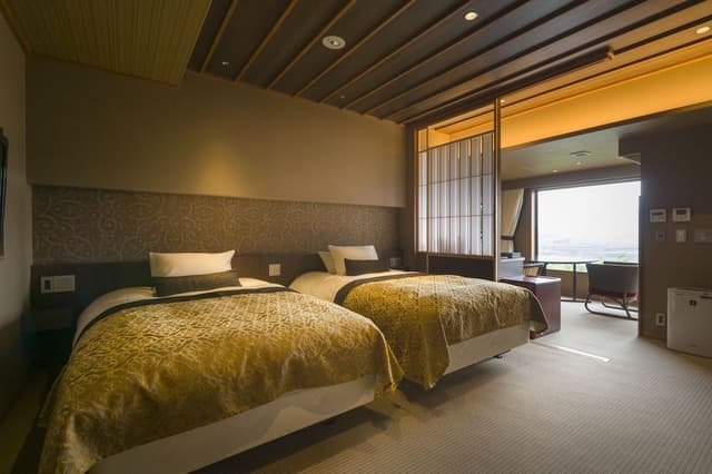 Asumi B Western Room with Open Air Bath, Mt. Fuji View [With Yamanshi Wine Lounge Access]