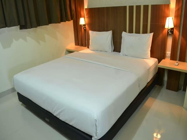 Standard - Twin Bed