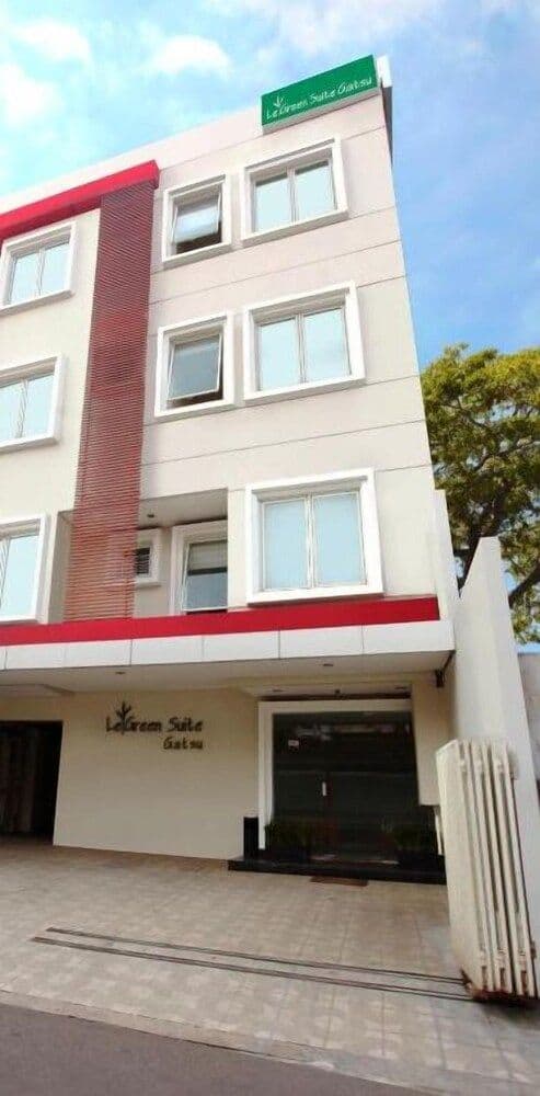 LeGreen Suite Gatot Subroto LeGreen Suite Gatot Subroto
