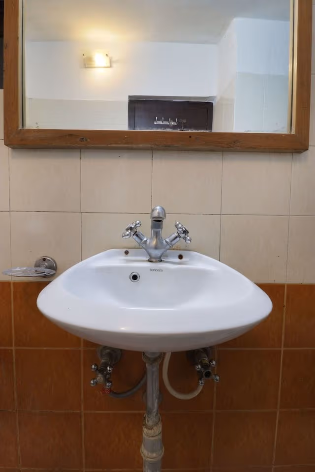 Economy Double Room, 1 Double Bed
