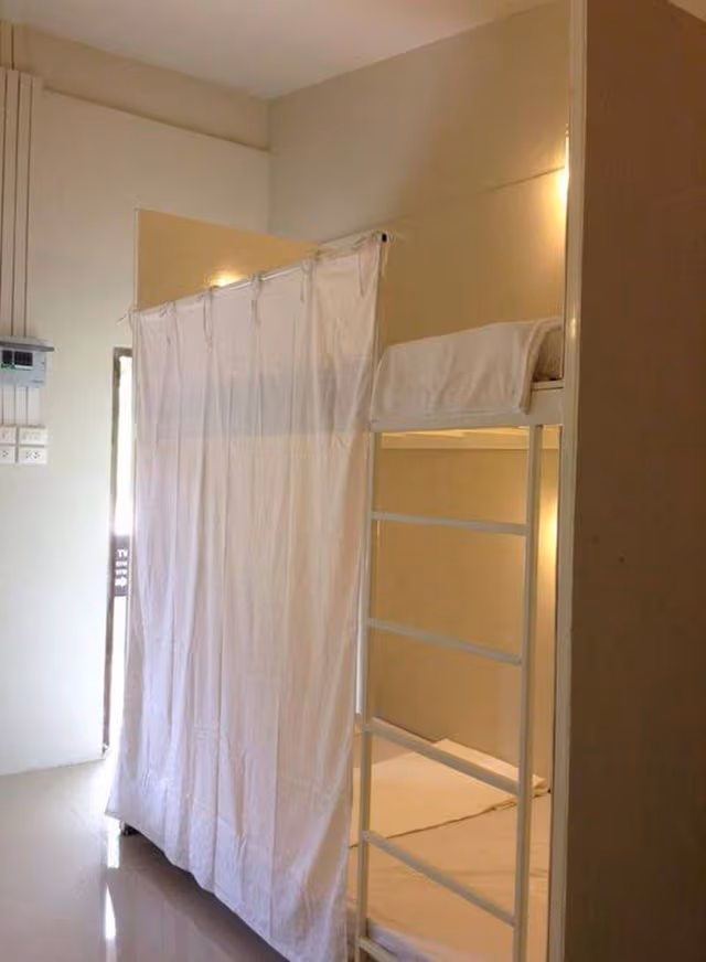 1 Bed in 6 Beds Mixed Dorm
