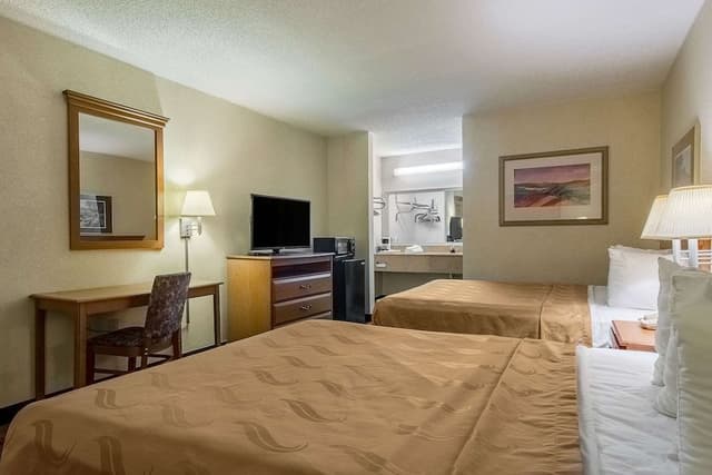 Standard Room, 2 Queen Beds, Non Smoking