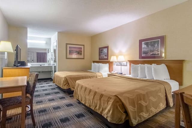 Standard Room, 2 Queen Beds, Non Smoking
