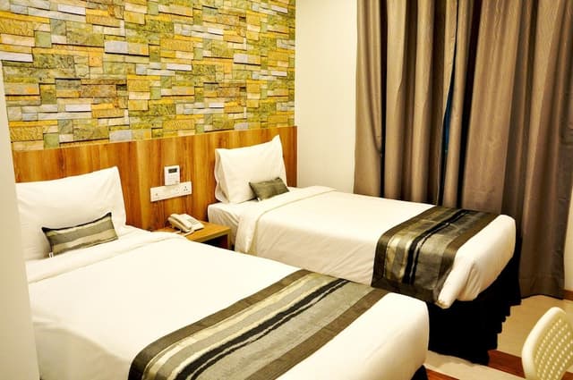 Standard Twin Room