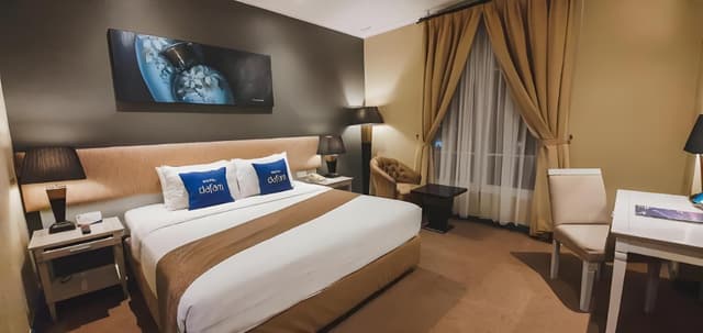 Deluxe (Double Bed)