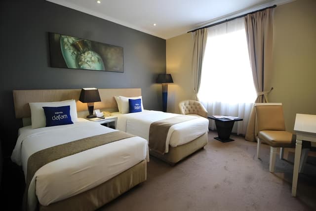Deluxe (Twin beds)