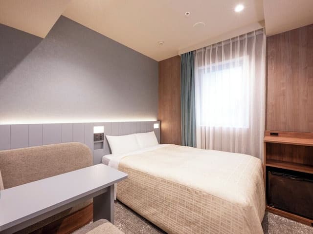 [Renovated] Double Non-Smoking 1 Pax (Room size 12 SQM, Bed width 140 cm)
