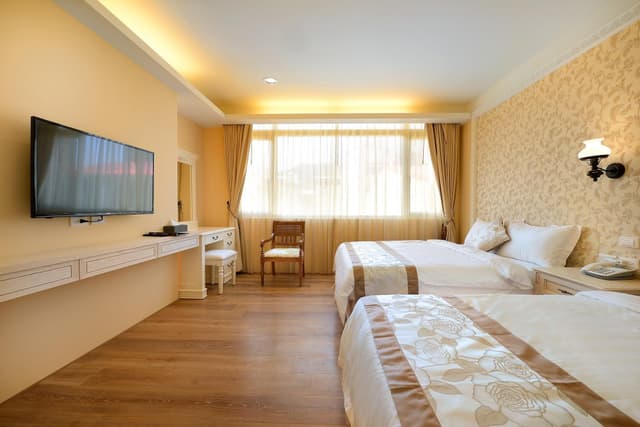 Quad Room