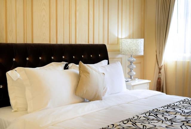 Deluxe Double Room, Bathtub