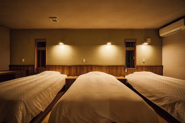 Executive Sakura Western Triple Room