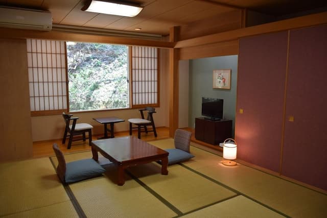 Traditional Room (Japanese-Style, 10 Tatami Matts)