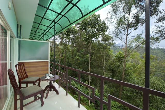 Misty Valley View Cottage