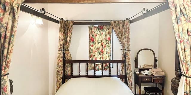 Traditional British Cottage Annex