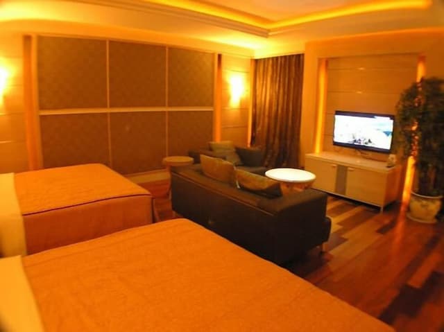 Deluxe Quadruple Room