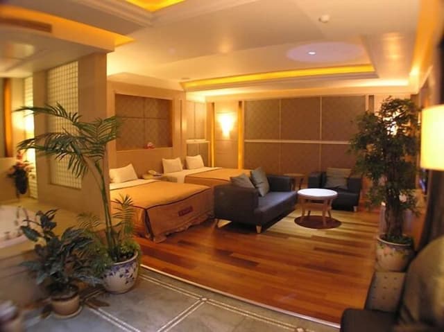 Deluxe Quadruple Room