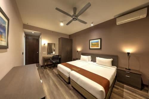 Premier Twin Suite