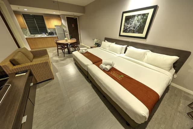 Premier Plus Family Suite