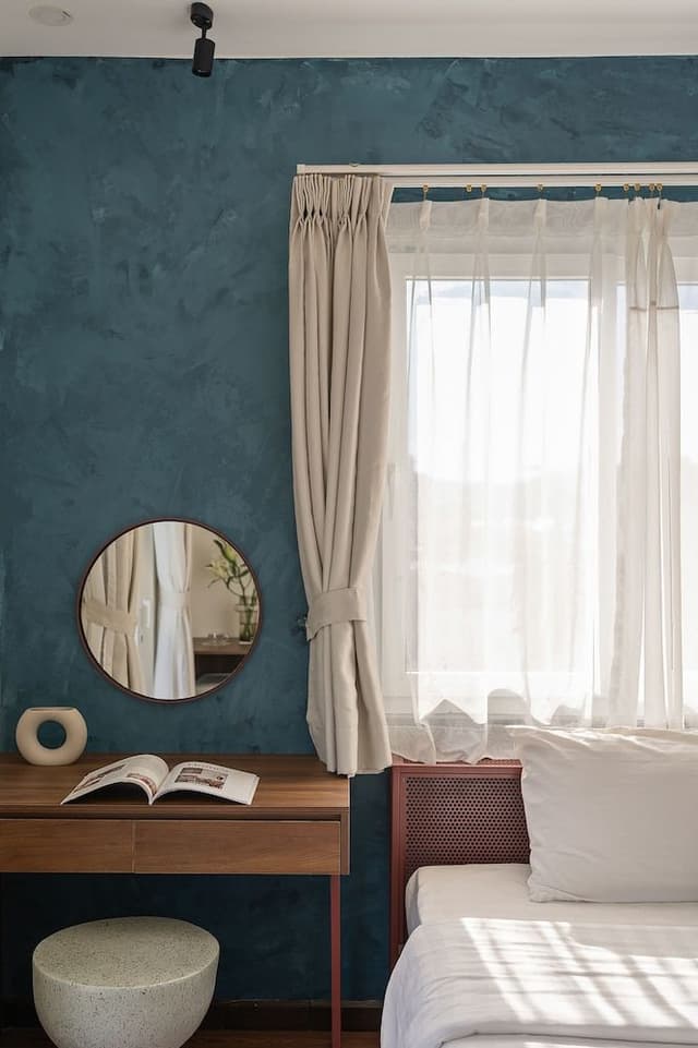Deluxe Double Room, 1 King Bed, Mountain View