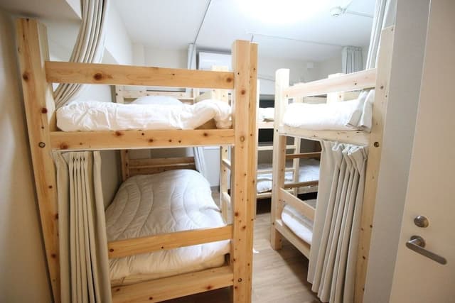 Bed in 6-Bed Female Dormitory Room, Non Smoking