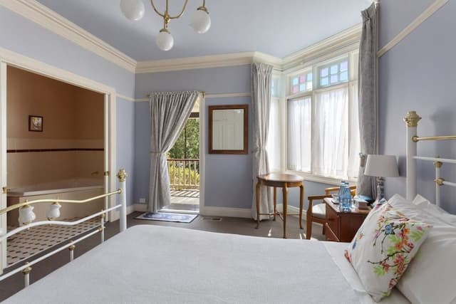 Comfort Double Room, 1 Queen Bed, Private Bathroom, Garden View