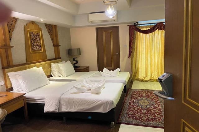 Deluxe Twin Room