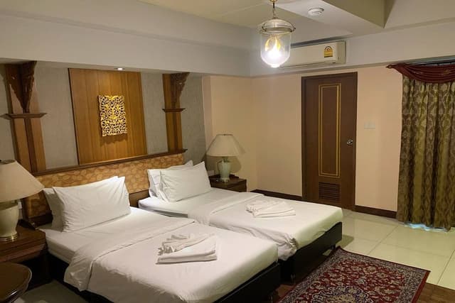 Deluxe Twin Room