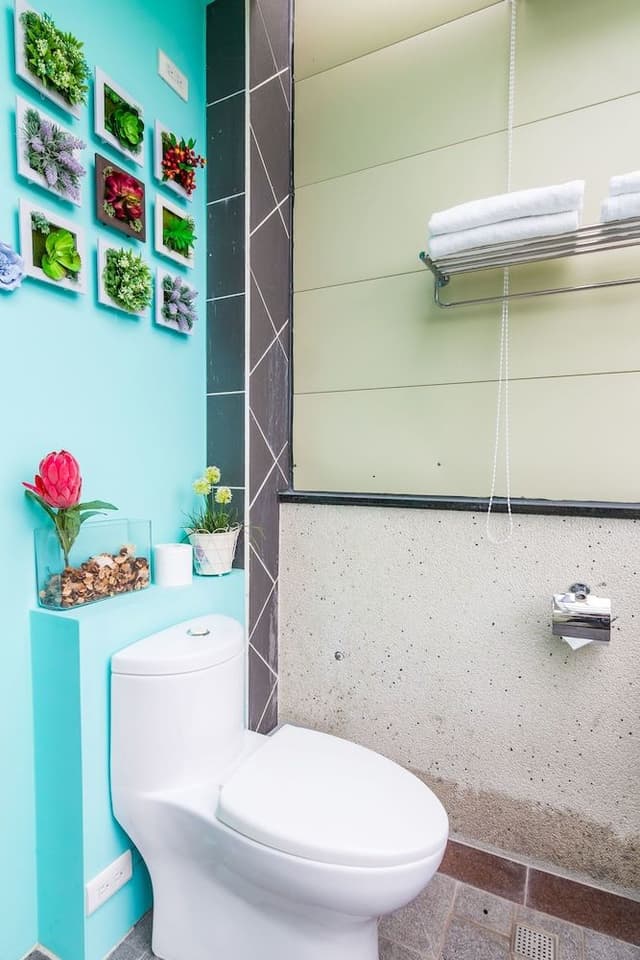 Superior Double Room, Bathtub