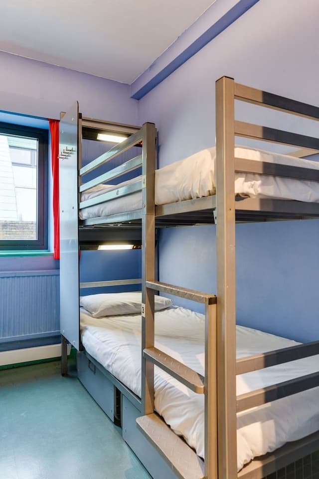 Bed in 4-bed Female Dorm, Shared Bathroom